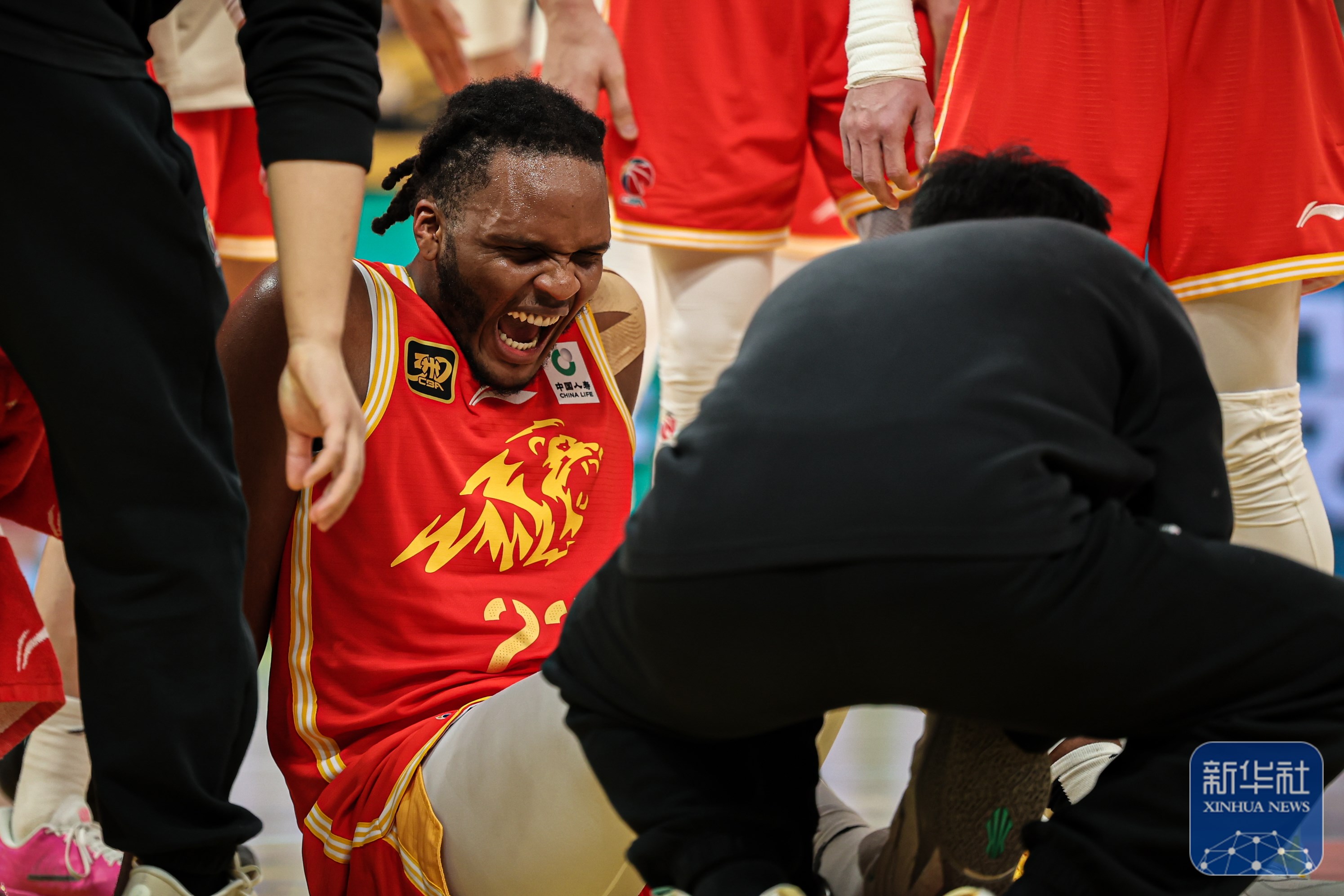 爱游戏全站浙江稠州发布备战花絮；赛后止住颓势；意大利杯任务艰巨；细节决定成败的简单介绍