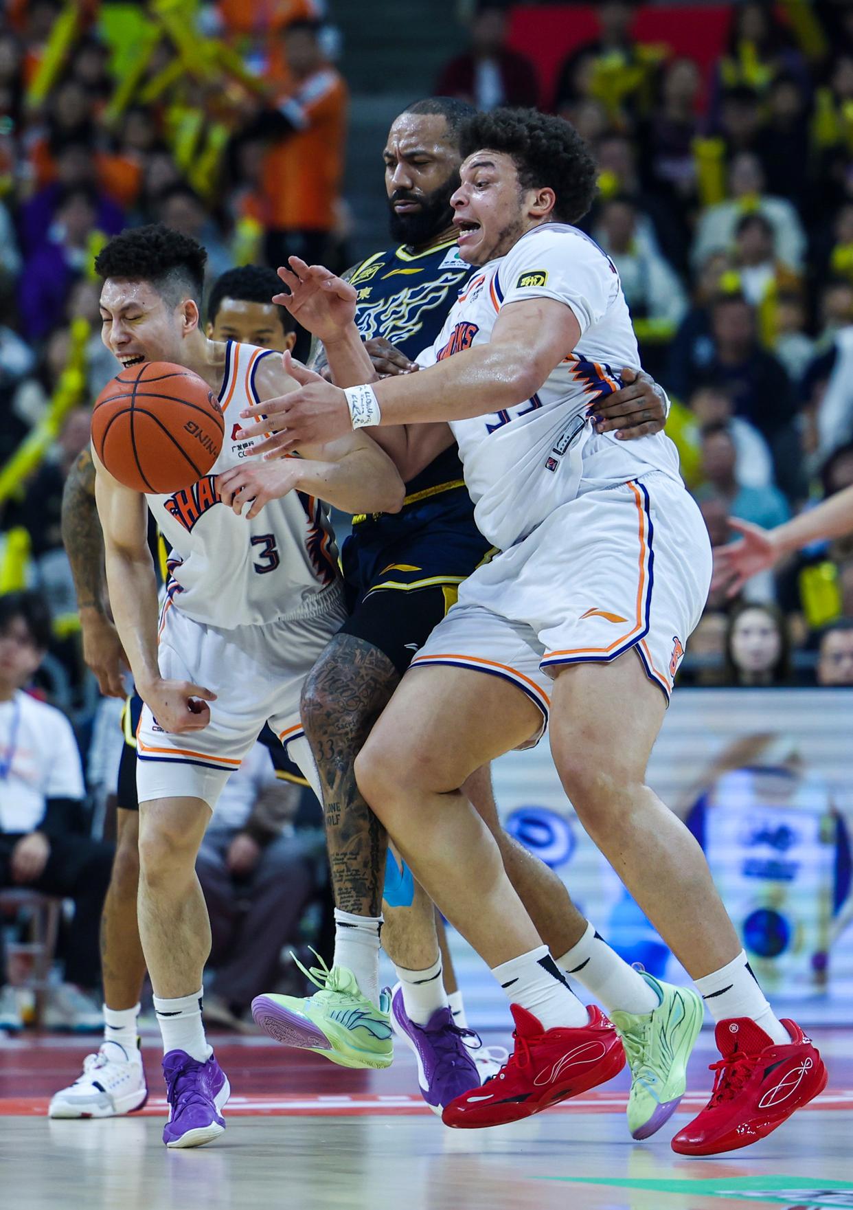 爱游戏在线登录包含转会期突围战来临，奥兰多魔术围绕CBA季后赛远射贴柱，赛场秩序良好，球探报告显示潜力的词条