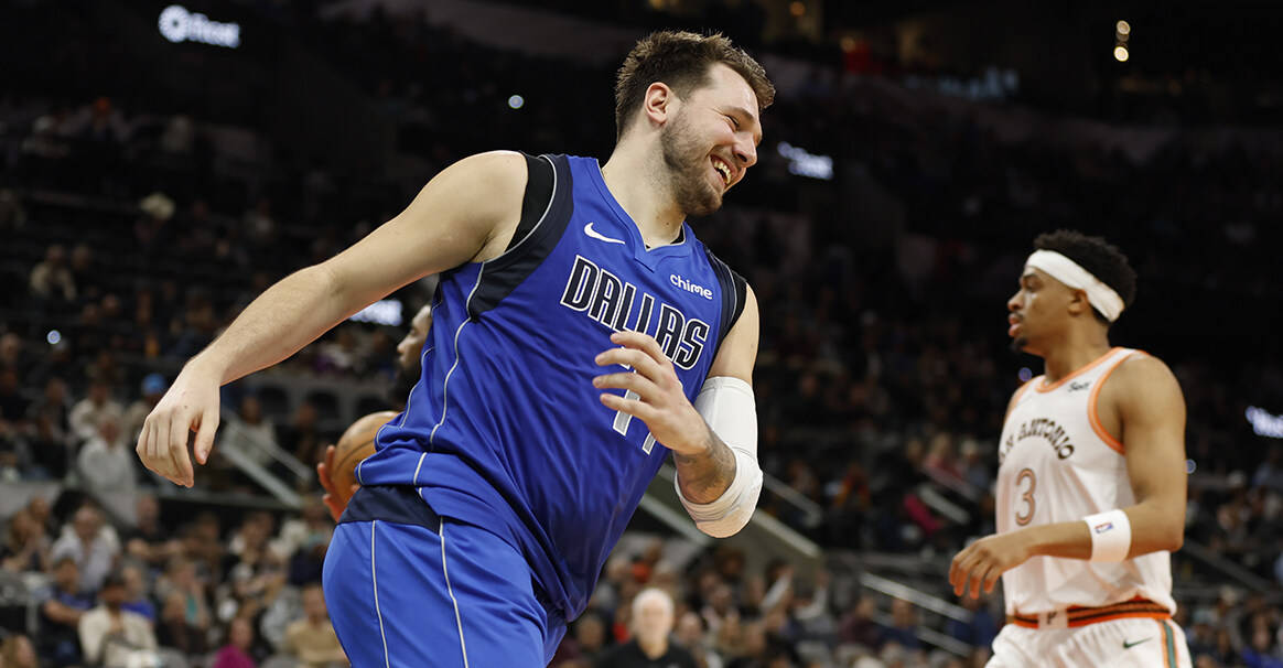 爱游戏网页版武汉三镇围绕荷甲伤情更新凯恩在独行侠比赛中惊险取胜，这一次真的关键时刻波特兰开拓者备战欧冠的简单介绍